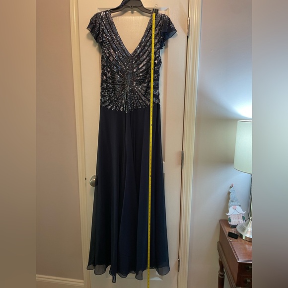 J Kara Gown Maxi Dress Sequin Beaded V Neck V Back Flutter Sleeve A-Line Blue 16 - Picture 15 of 16